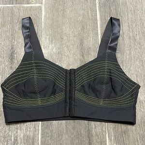 Fabletics Ines Low Impact Sports Bra